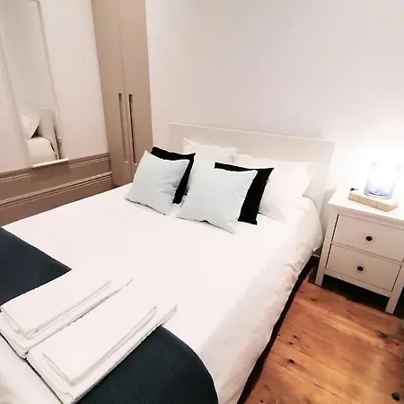 Alvares Cabral Apartamento D