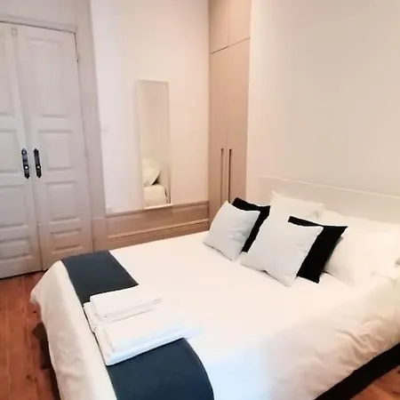 Alvares Cabral Apartamento D