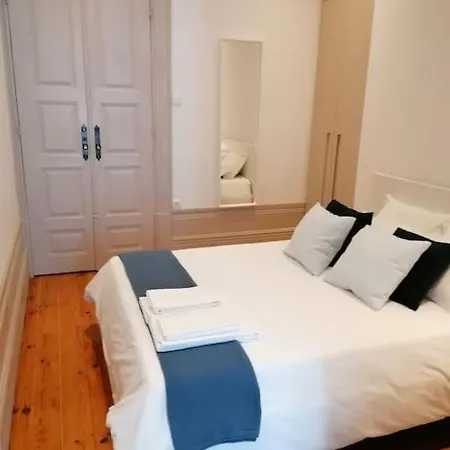 Alvares Cabral Apartamento D * Porto